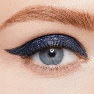 Sombra de ojos en lapiz