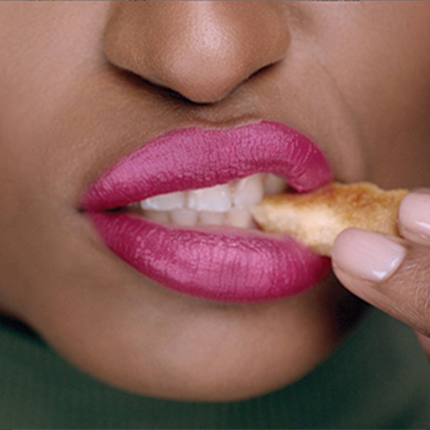 Lips wearing Super Stay24h 2step Lipcolor bitting food